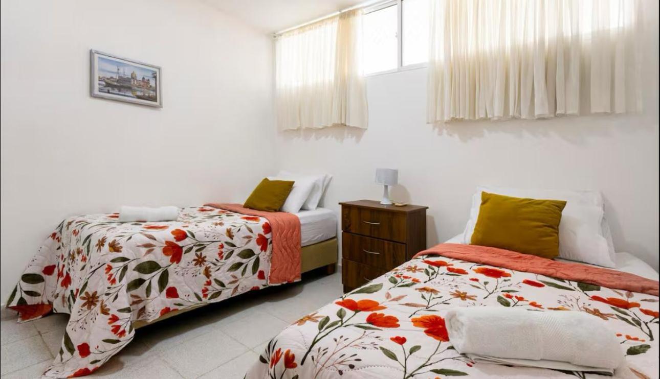 Casa Roman Bed & Breakfast Cartagena Exterior photo